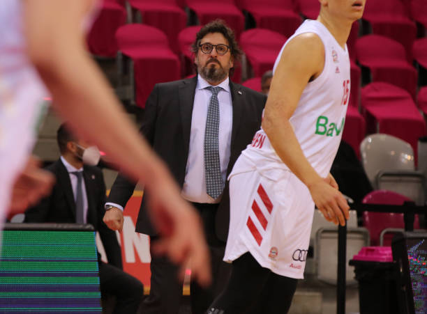 体育场首次 体育场首次