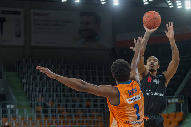 对抗激烈 对抗激烈