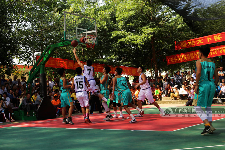 中场黑评成 中场黑评成